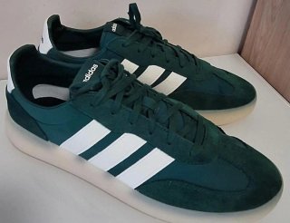 Tenis Adidas Verde y Blanco