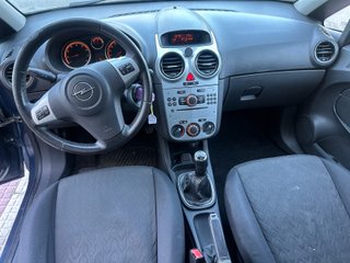 Opel  Corsa 1.2 selective 85cv año 2013