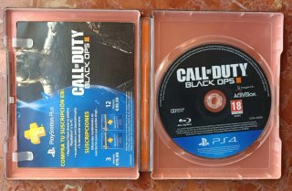 LOTE 2 CAJAS VACÍAS DE JUEGOS. 3DS Y PS4