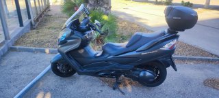 Suzuki Burgman 400 Negra