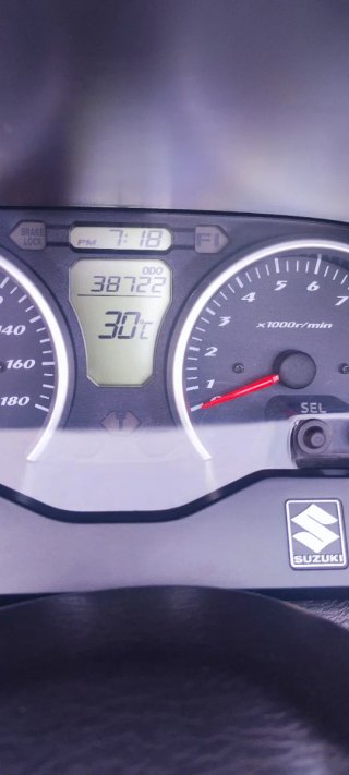 Suzuki Burgman 400 Negra