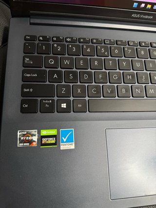 Portátil ASUS VivoBook Pro OLED 15” Ryzen 9