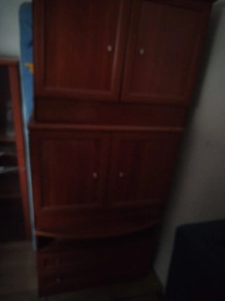 Mueble de salón madera y cristal