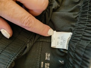 Pantalones cortos deportivos verde oliva