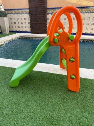 Tobogán infantil Feber naranja y verde