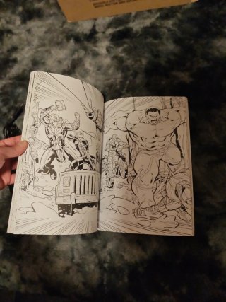 Marvel Super Hero Colouring