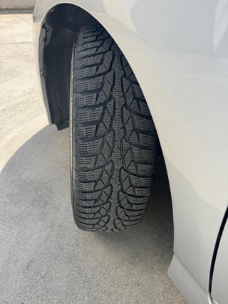 * Toyota Prius 1.8 HSD*eco*136cv*