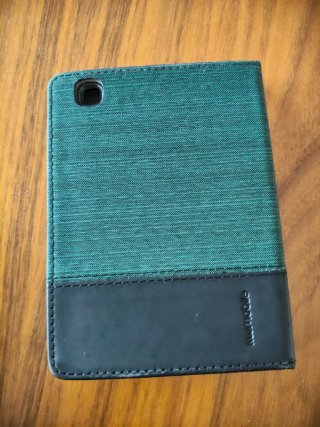 Ebook Kobo Aura con funda