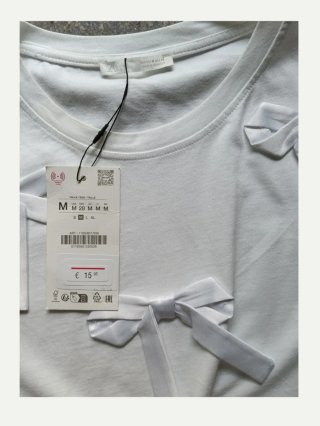 Camiseta blanca con lazos talla única