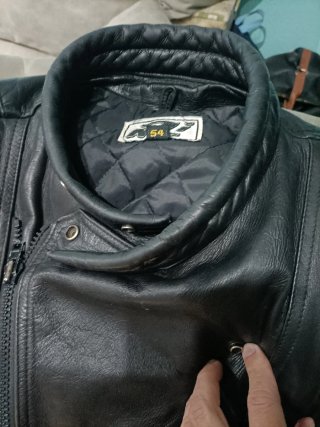 Chaqueta de cuero custom moto