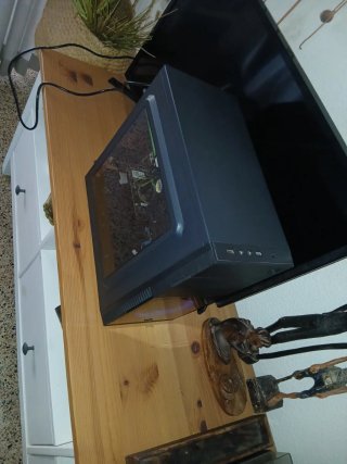 PC i3 8GB DDR3 SSD Gráfica 2GB DDR3