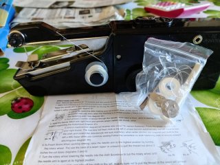 Macchina da cucire portatile Handy Stitch