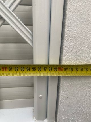 Puerta ballesta plegable y Rejas fijas