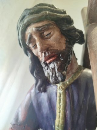 Figura Cristo con Cruz