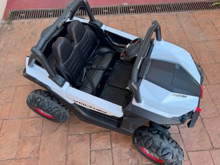 Buggy 4x4 con suspensión independiente