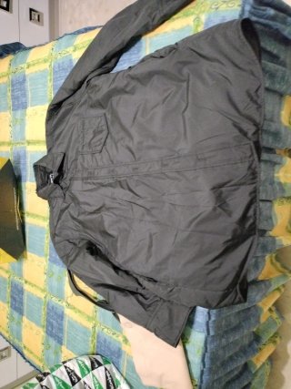 Chaquetón ZARA impermeable XXL
