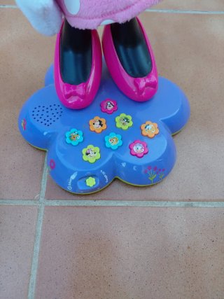 Peluche Minnie Mouse con base musical