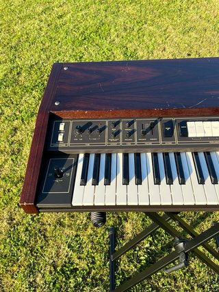 Korg Lambda ES-50 Sintetizador