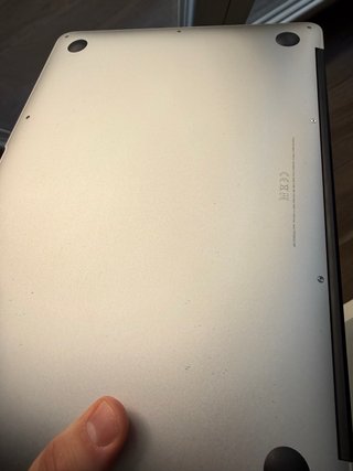 MacBook Air 13” 2017 i5 / 8 GB RAM / 128 GB SSD +