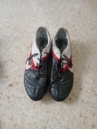 Botas de fútbol Nike CTR360