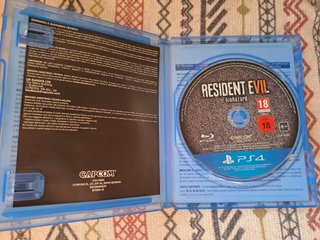 Resident Evil 7 Biohazard PS4/PS5 Usado