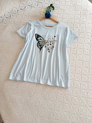 Camiseta azul con Mariposas y Flores TL