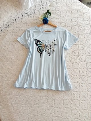 Camiseta azul con Mariposas y Flores TL