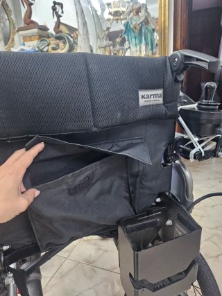 Silla de ruedas electrica  marca Karma