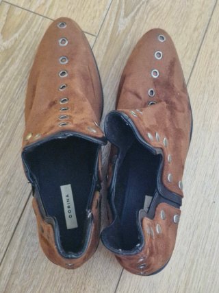 Botines cowboy tachuelas marrones T41