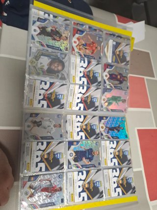 Álbum Adrenalyn XL FIFA 365 2026 184 cromos