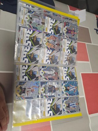 Álbum Adrenalyn XL FIFA 365 2026 184 cromos