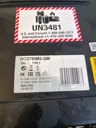 Cargador y 2 Baterías Dewalt 18V