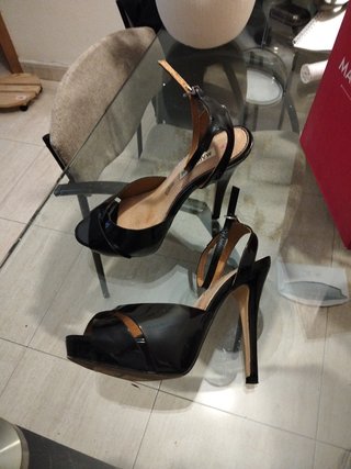 Sandalias tacón Mariamare negras