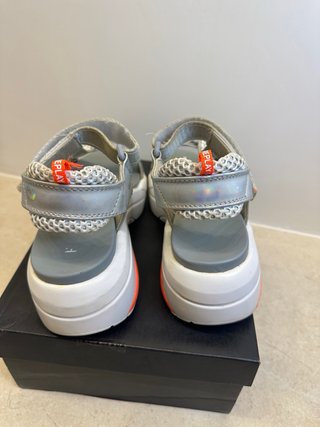 Sandalias Replay Plata y Naranja