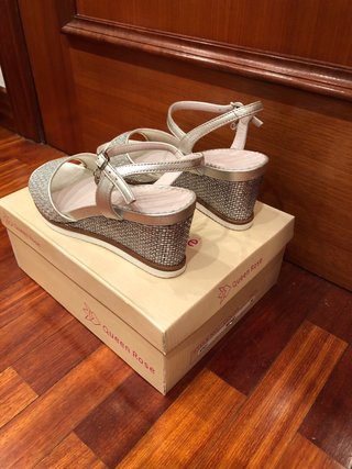 Sandalias cuña Dura&Dura piel sin estrenar T.38
