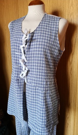 Traje verano top y pantalón azul y blanco talla M