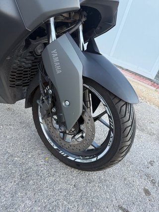 Yamaha XMAX 125 2025