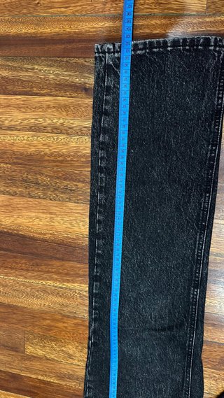 Pantalón vaquero negro/gris