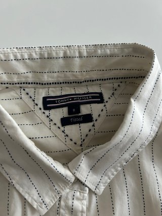 Camisa Tommy Hilfiger Rayas Gris y Blanca