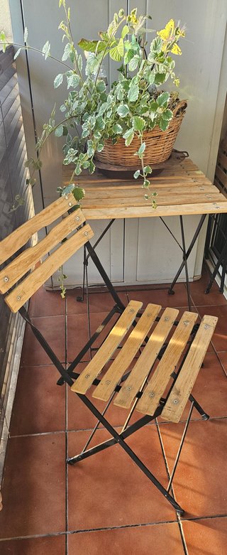 Mesa y 2 Sillas Plegables Madera y Metal