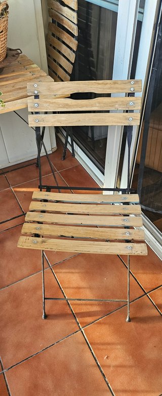Mesa y 2 Sillas Plegables Madera y Metal