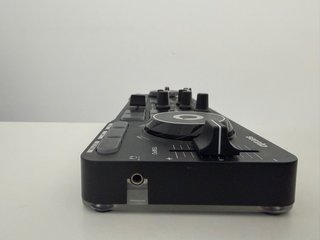 Mesa de mezcla Hercules DJControl Starlight