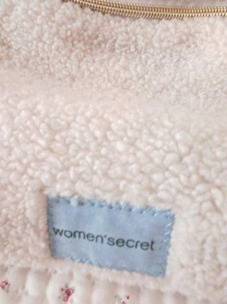 Riñonera borreguito Woman'secret beige NUEVA