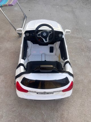 Coche eléctrico infantil Mercedes AMG