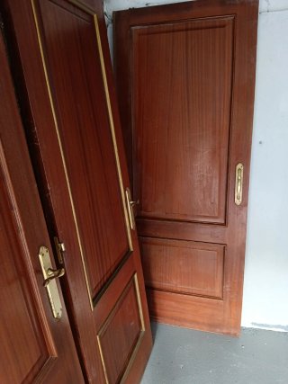 Hojas de puerta madera maciza 7 en total