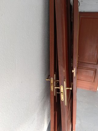 Hojas de puerta madera maciza 7 en total