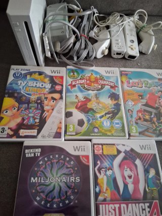 Consola Wii + 5 Juegos