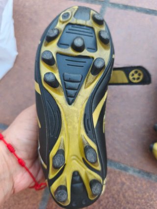 Botas fútbol niño/a T28