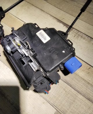 Cerradura Puerta Skoda Roomster