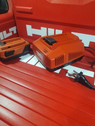 Cargador Hilti C 4/36-350 y Batería B22 4.0